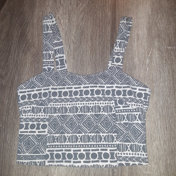 Brandy Melville Tops - Brandy Melville crop top